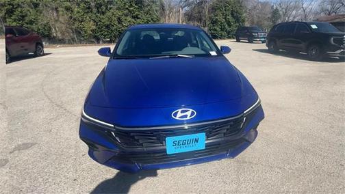 2025 Hyundai ELANTRA SEL