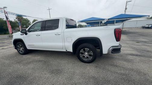 Summit White 2024 GMC Sierra 1500 SLT