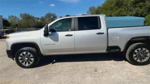 2022 Chevrolet Silverado 2500 Custom