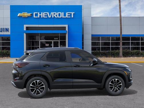 Mosaic Black Metallic 2026 Chevrolet Trailblazer LT