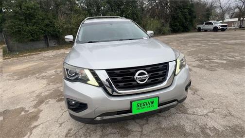 2018 Nissan Pathfinder SV
