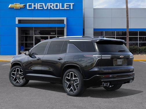 Mosaic Black Metallic 2026 Chevrolet Traverse High Country