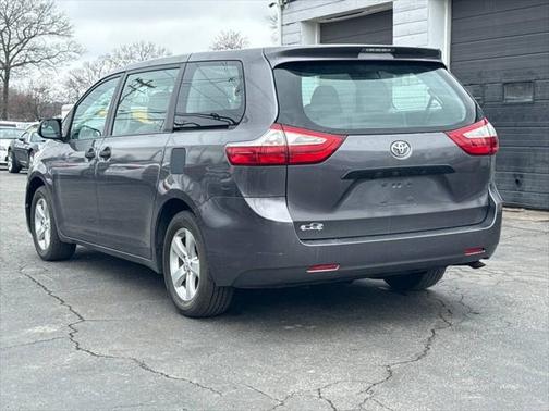 2015 Toyota Sienna L