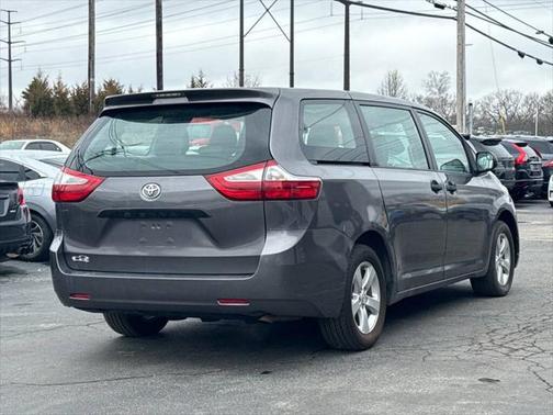 2015 Toyota Sienna L
