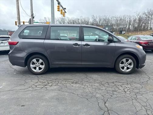 2015 Toyota Sienna L