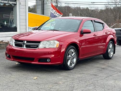 2011 Dodge Avenger Lux