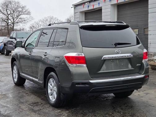Cypress Pearl 2012 Toyota Highlander SE