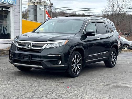 2019 Honda Pilot Touring 8-Passenger