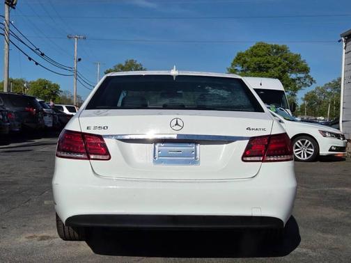 White 2015 Mercedes-Benz E-Class E 350 4MATIC AWD 4dr Sedan