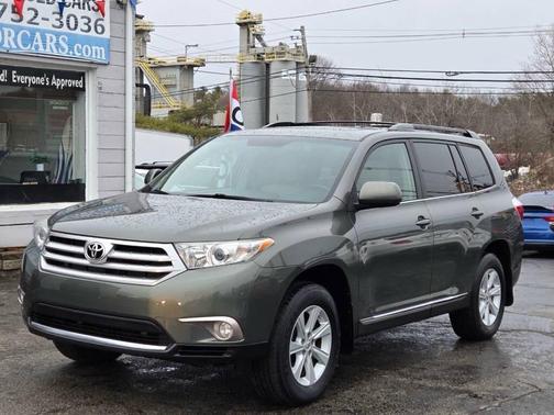 2012 Toyota Highlander SE