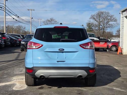 White Platinum Metallic Tri-Coat 2015 Ford Escape SE