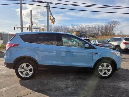 White Platinum Metallic Tri-Coat 2015 Ford Escape SE