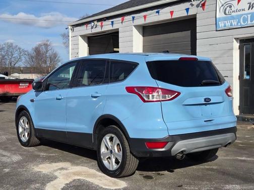 White Platinum Metallic Tri-Coat 2015 Ford Escape SE