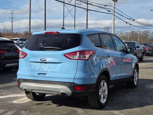 White Platinum Metallic Tri-Coat 2015 Ford Escape SE