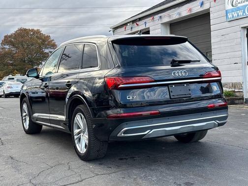 2022 Audi Q7 55 Premium Plus