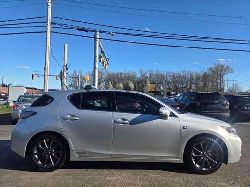 Silver Lining Metallic 2013 Lexus CT 200h Base 4dr Hatchback