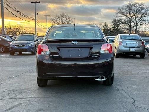 2012 Subaru Impreza 2.0i