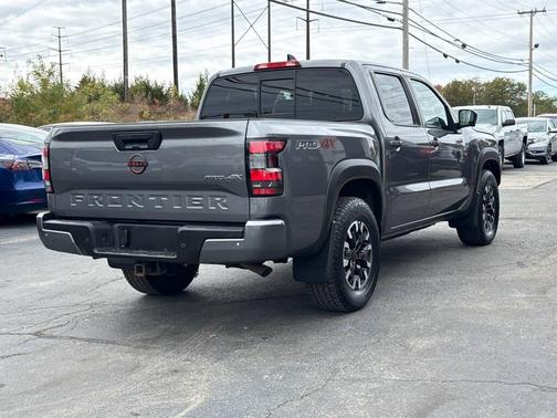 2022 Nissan Frontier S