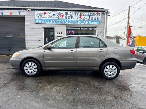 2004 Toyota Corolla LE