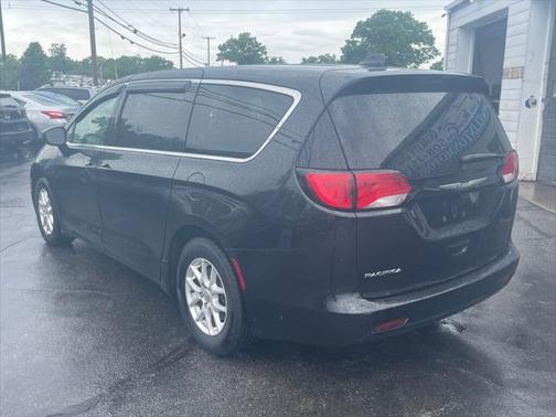 2017 Chrysler Pacifica Touring