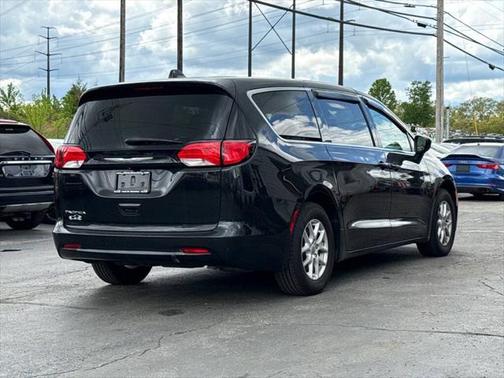 2017 Chrysler Pacifica Touring