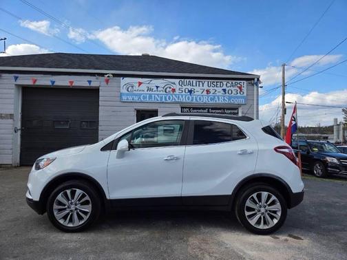Summit White 2017 Buick Encore Preferred