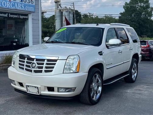 White Diamond 2007 Cadillac Escalade Base