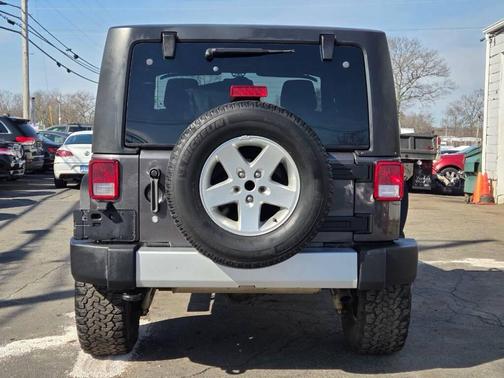 Gray 2014 Jeep Wrangler Sahara