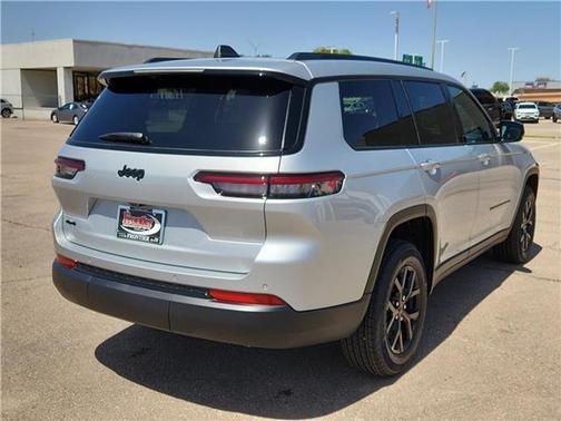 2025 Jeep Grand Cherokee L Laredo