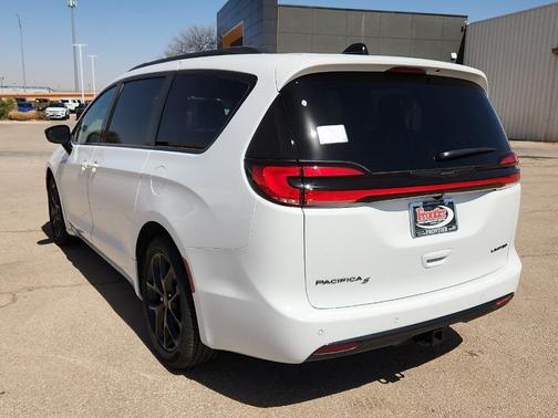 2026 Chrysler Pacifica Limited