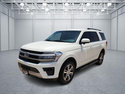 Star White 2024 Ford Expedition XLT