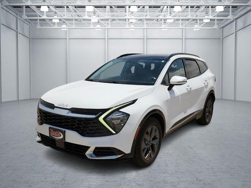 Glacial White Pearl 2023 Kia Sportage SX