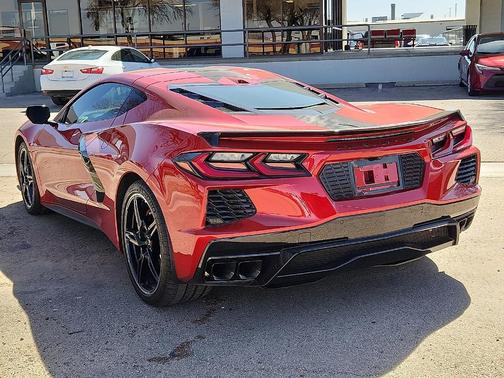 2025 Chevrolet Corvette Stingray w/2LT