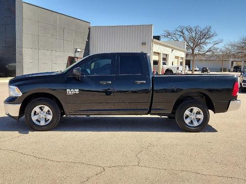 2024 RAM 1500 Classic SLT