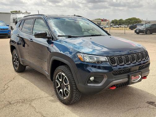 Fathom Blue Pearlcoat 2026 Jeep Compass Trailhawk