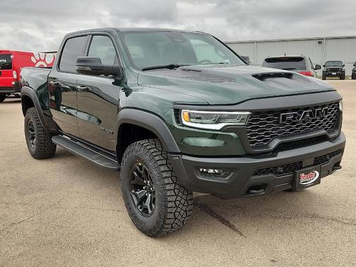 Serrano Red 2026 RAM 1500 RHO