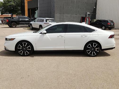 White 2024 Honda Accord Hybrid Touring