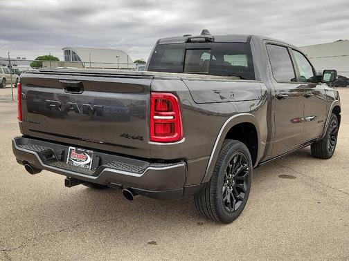 Granite Crystal Clearcoat Metallic 2026 RAM 1500 Limited