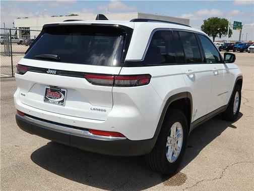 2024 Jeep Grand Cherokee Laredo
