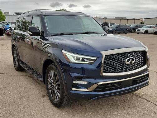 2024 INFINITI QX80 Luxe