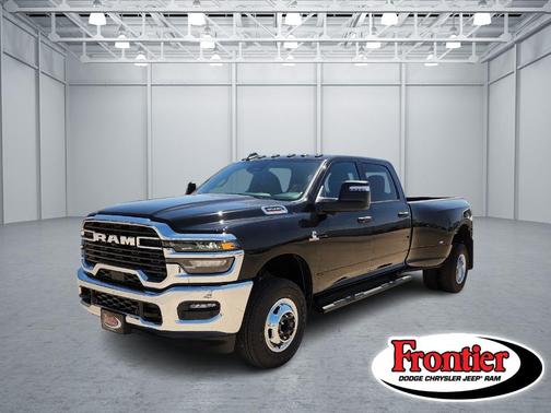 Diamond Black 2026 RAM 3500 Tradesman