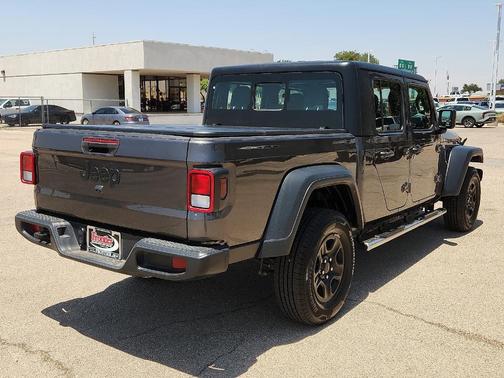 Gray 2023 Jeep Gladiator Sport