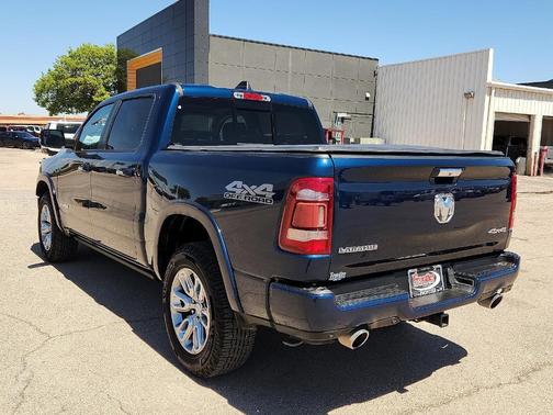 Patriot Blue Pearl 2022 RAM 1500 Laramie