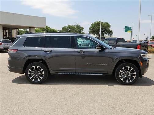 Metallic 2025 Jeep Grand Cherokee L Overland