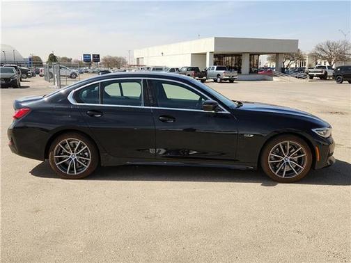 2022 BMW 330e 330e