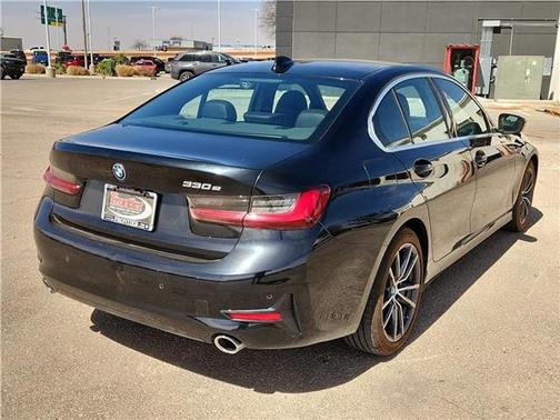 2022 BMW 330e 330e