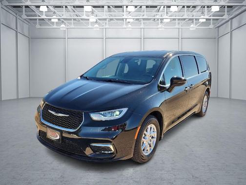 2024 Chrysler Pacifica Touring-L