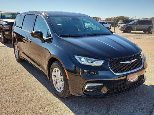 2024 Chrysler Pacifica Touring-L