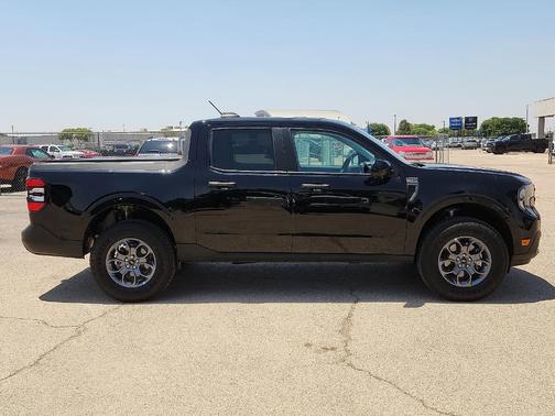 Shadow Black 2025 Ford Maverick XLT