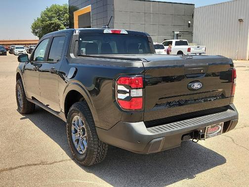 Shadow Black 2025 Ford Maverick XLT